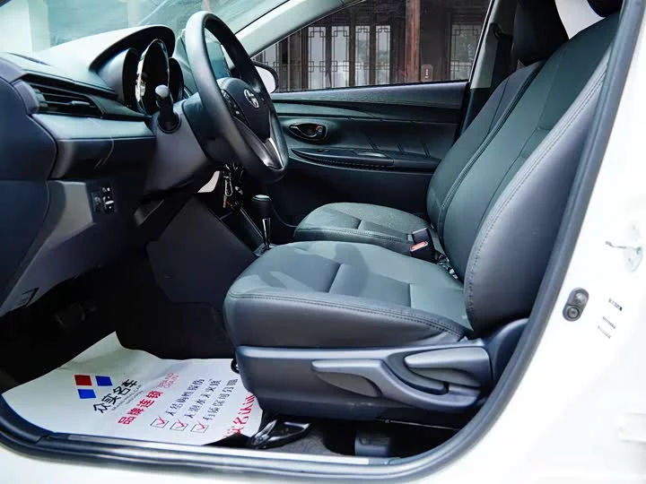 Toyota YARiS L Enjoy