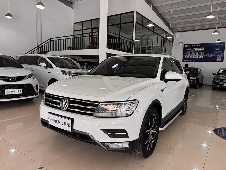 Volkswagen Tiguan L