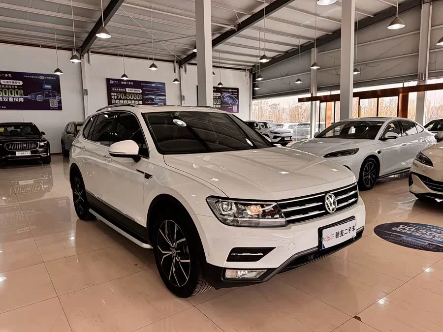 Volkswagen Tiguan L