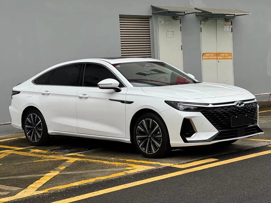 Chery Arrizo 8