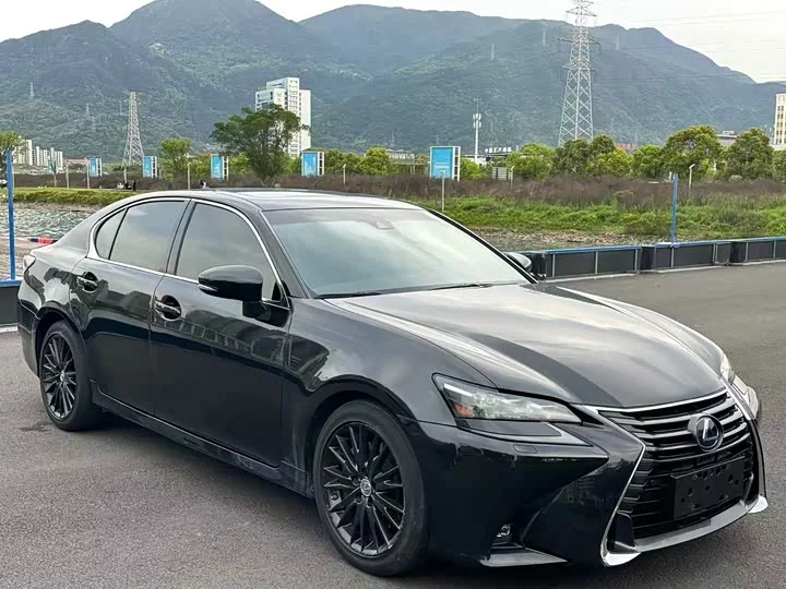 Lexus GS
