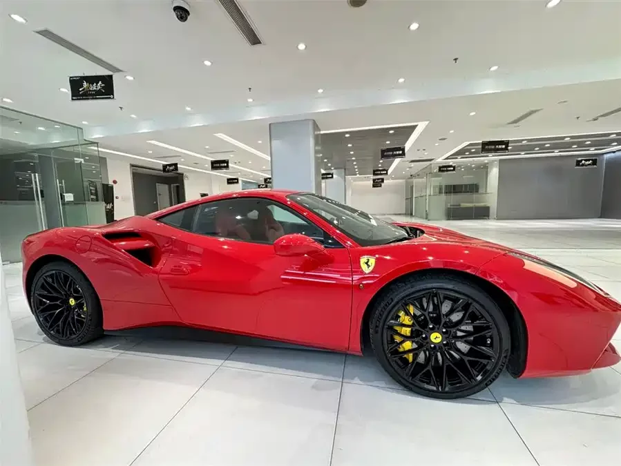 Ferrari 488