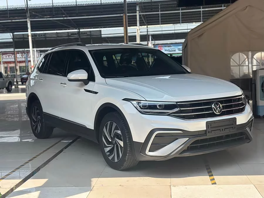 Volkswagen Tiguan L