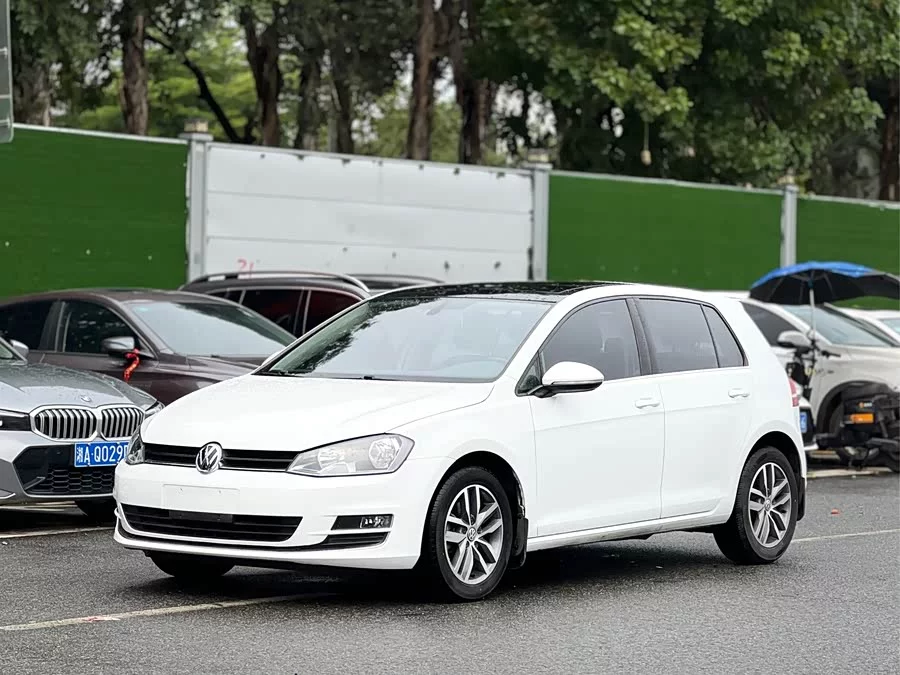 Volkswagen golf