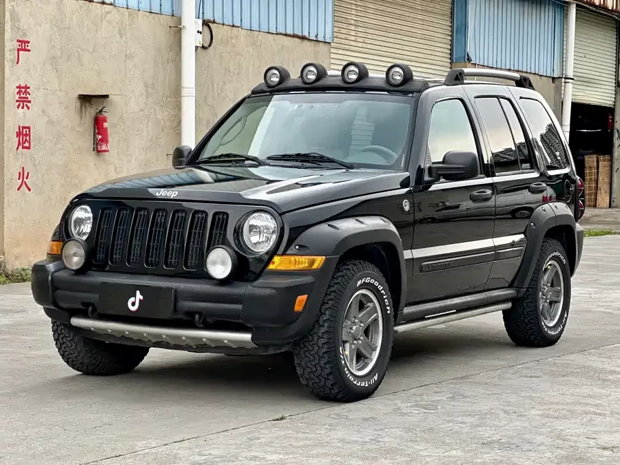 Jeep free man