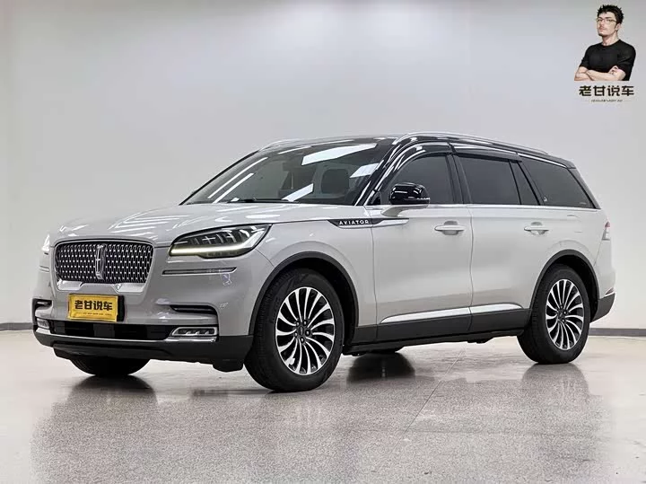 Lincoln aviator