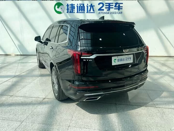 Cadillac XT6