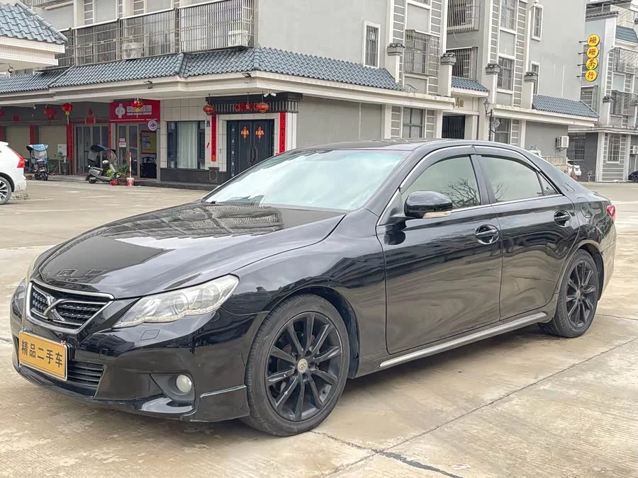 Toyota Reiz