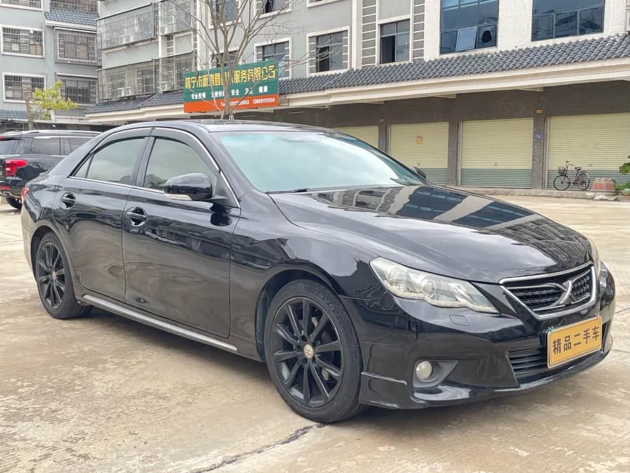 Toyota Reiz