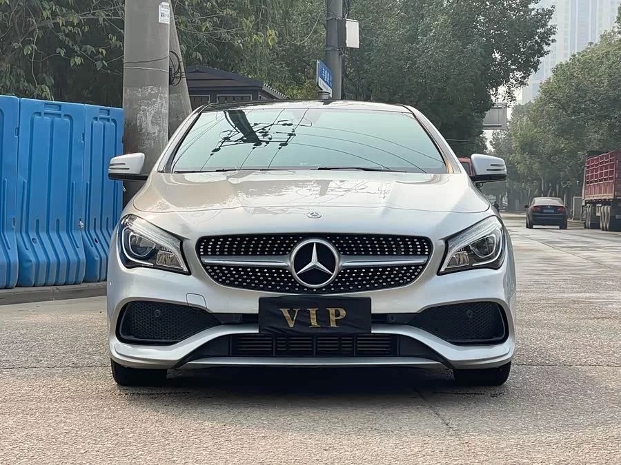 Mercedes-Benz CLA