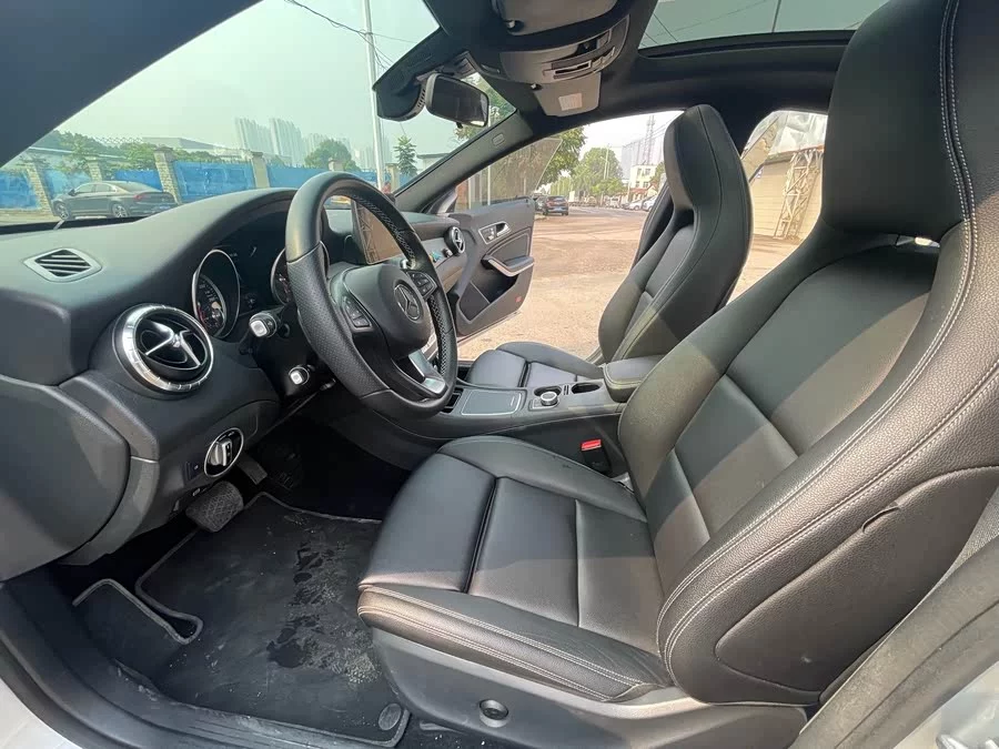 Mercedes-Benz CLA