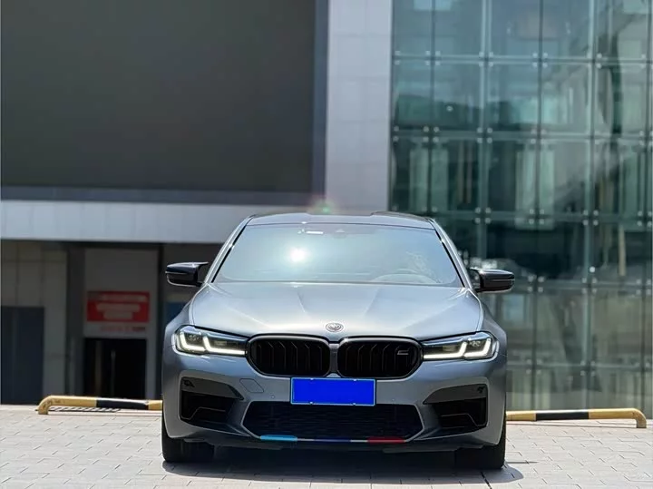 BMW M5