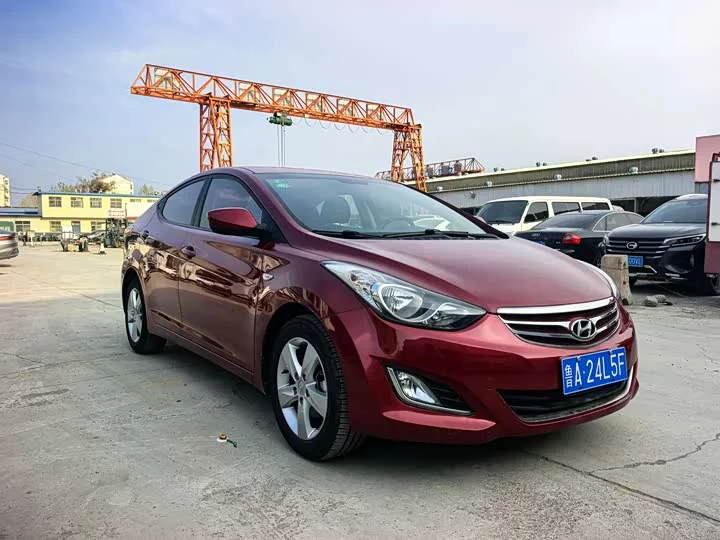 Hyundai Elantra
