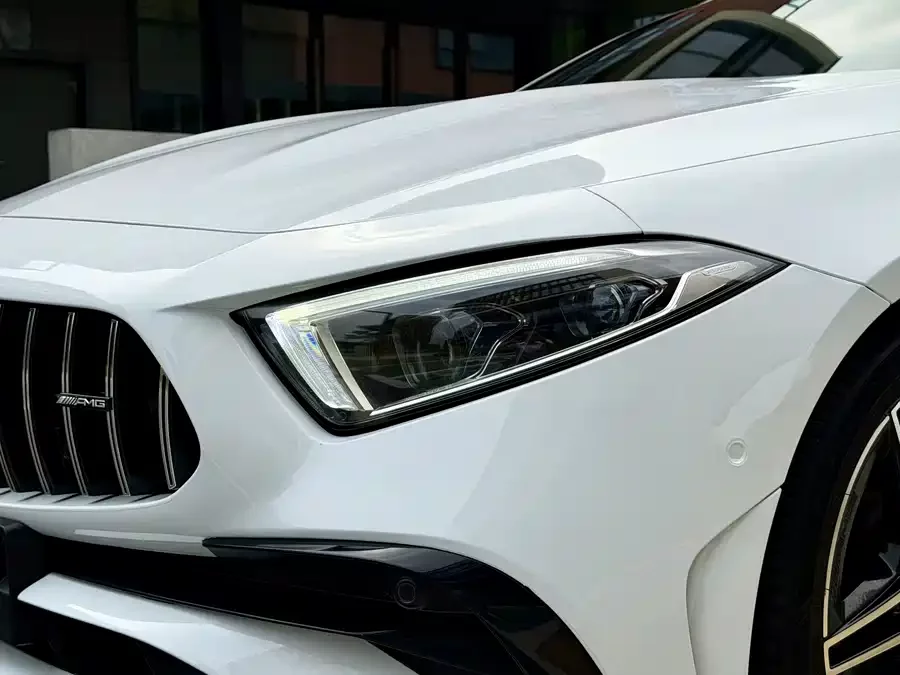 Mercedes Benz CLS