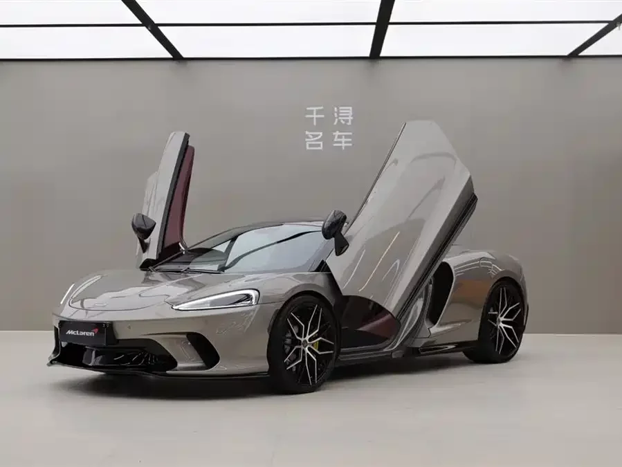 McLaren GT