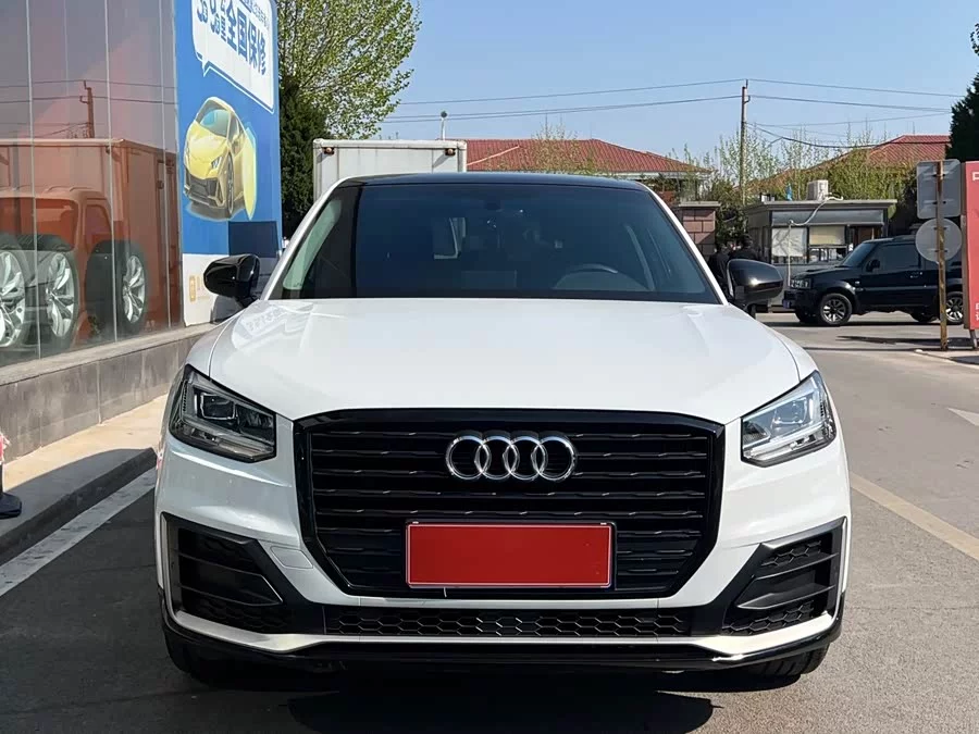 Audi Q2L