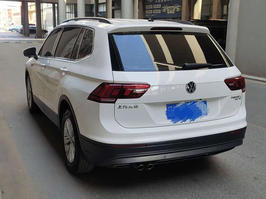 Volkswagen Tiguan L