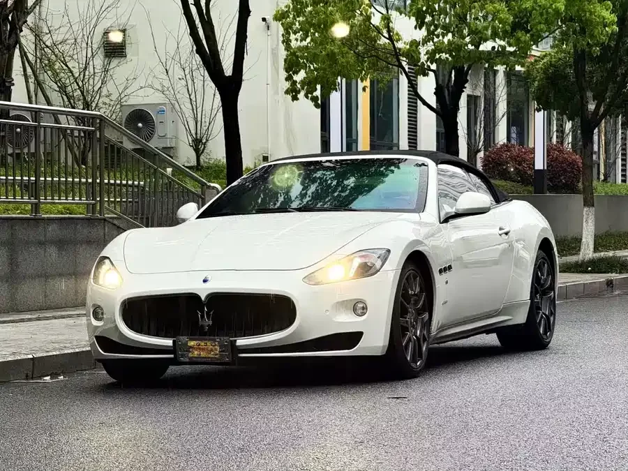 Maserati GranCabrio