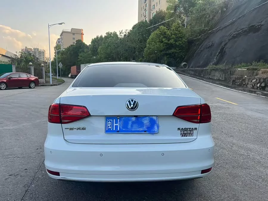 Volkswagen Sagitar