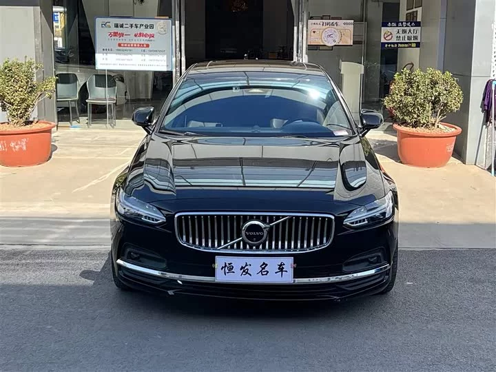 Volvo S90