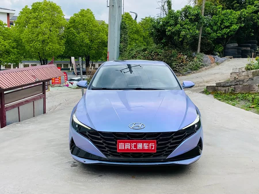 Hyundai Elantra