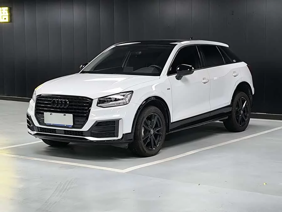 Audi Q2L