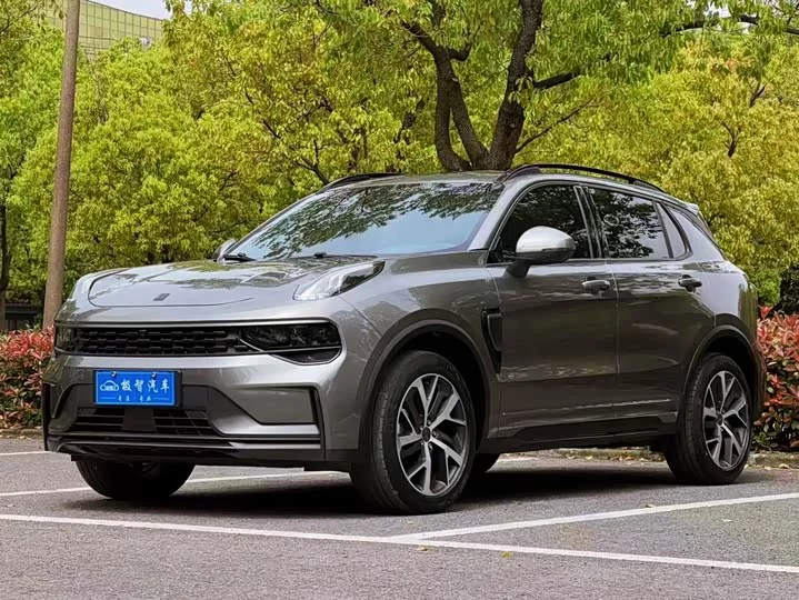 Lynk & Co 01 EM-P