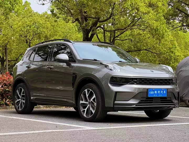 Lynk & Co 01 EM-P