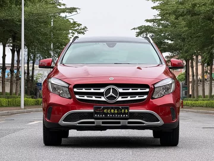Mercedes-Benz GLA