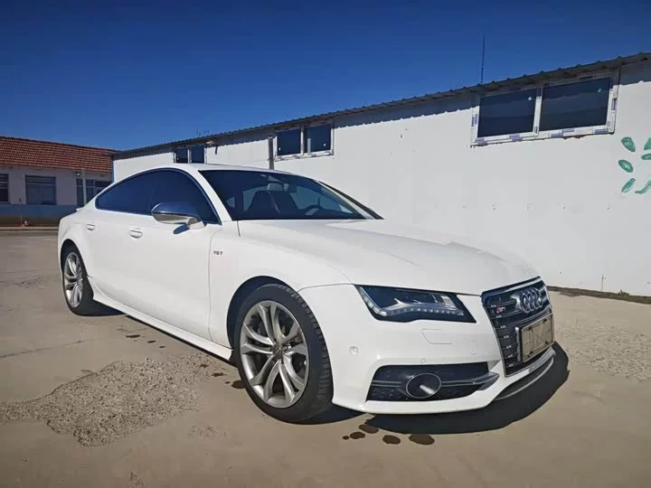Audi S7