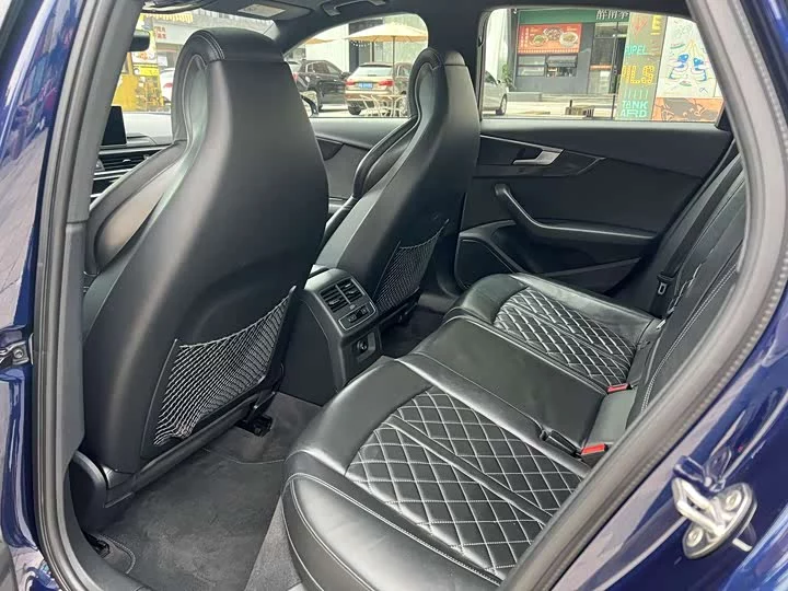 Audi S4