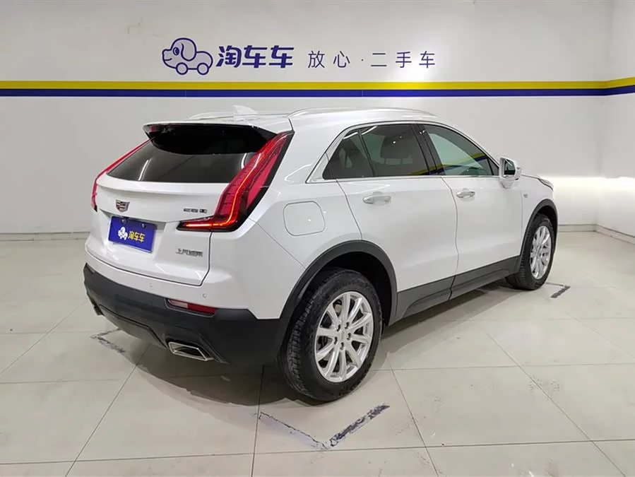 Cadillac XT4