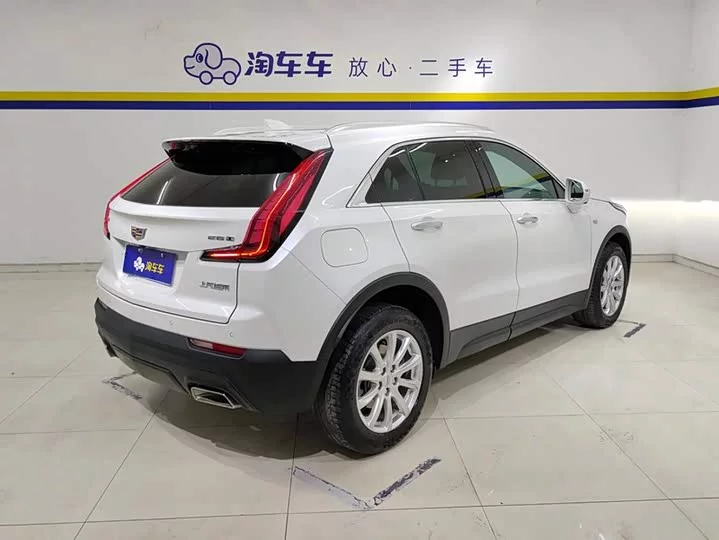 Cadillac XT4