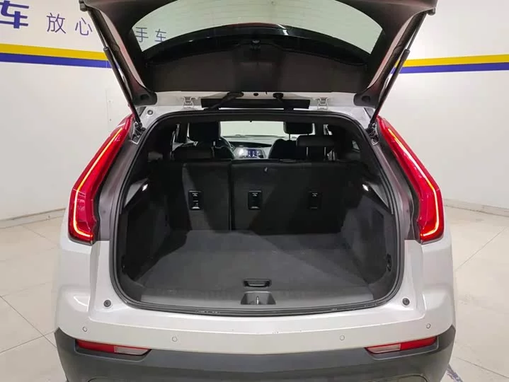 Cadillac XT4