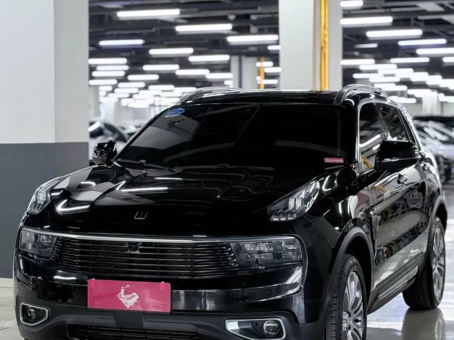 Lynk & Co 01