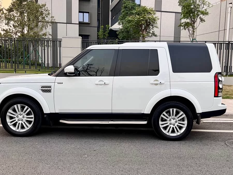 Land Rover finds