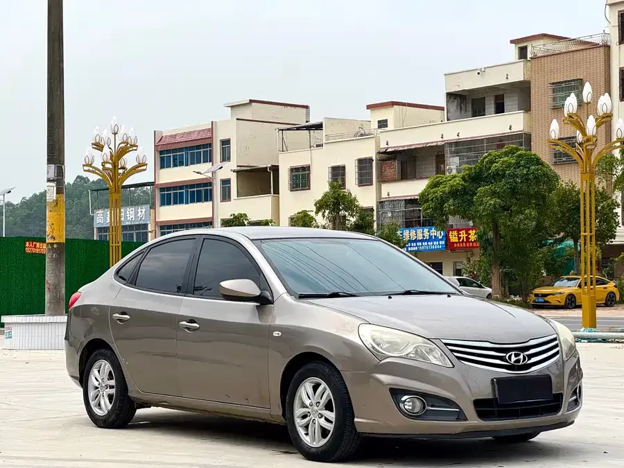 Hyundai Elantra / Celesta