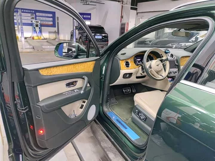 Bentley Bentayga