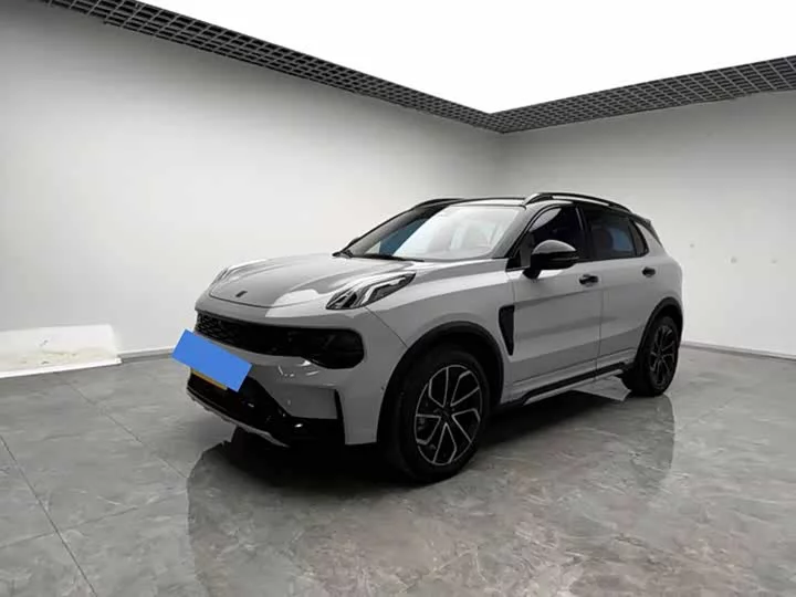 Lynk & Co 01