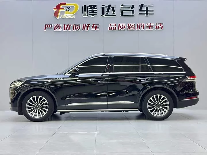 Lincoln aviator