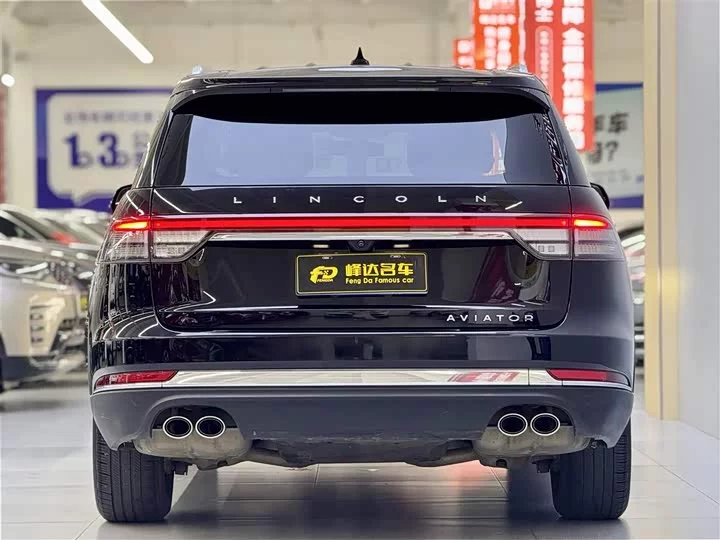 Lincoln aviator
