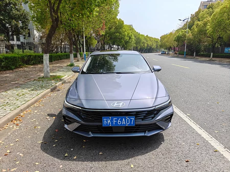 Hyundai Elantra