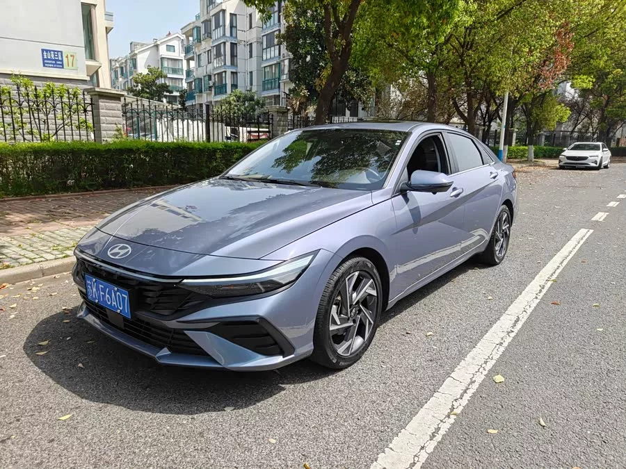 Hyundai Elantra