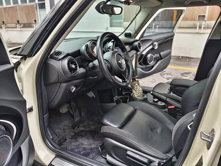 MINI 