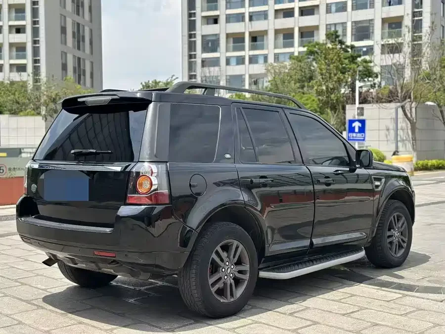 Land Rover Freelander 2