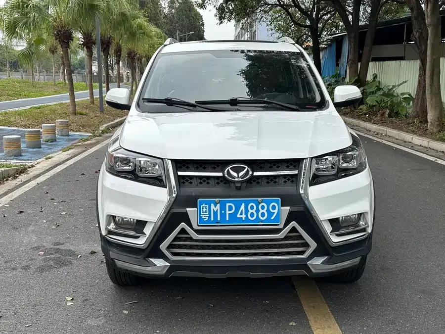 BAIC S3