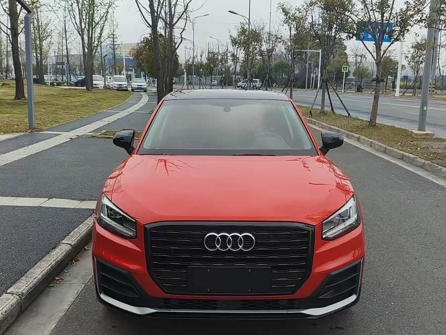 Audi Q2L