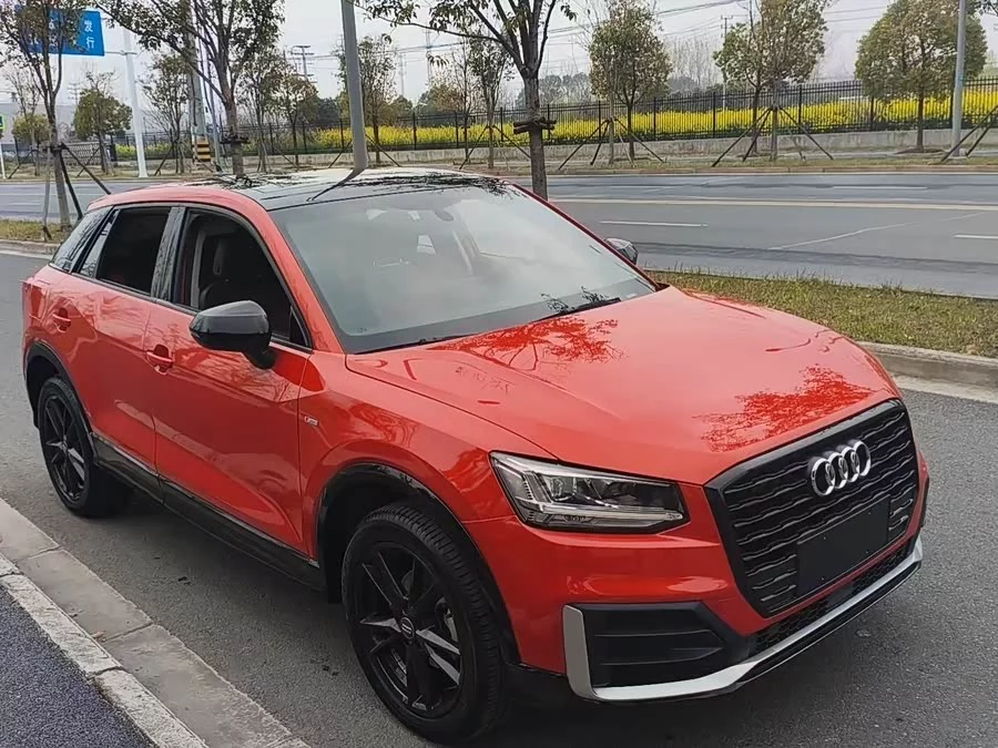 Audi Q2L