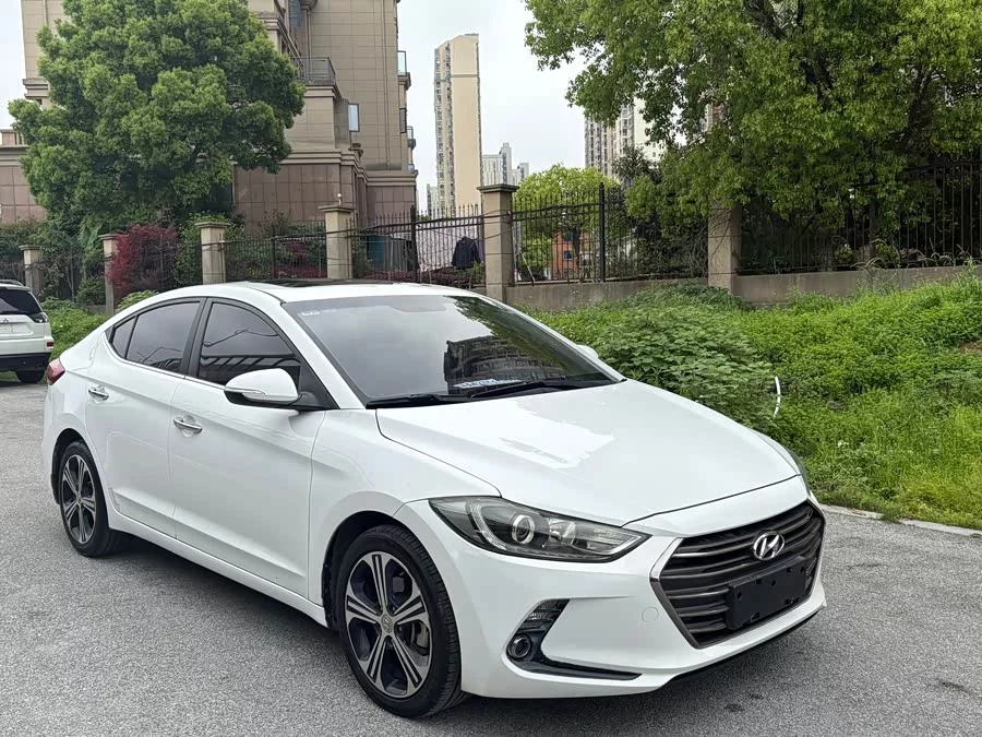 Hyundai elantra