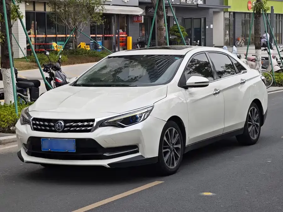 Venucia D60